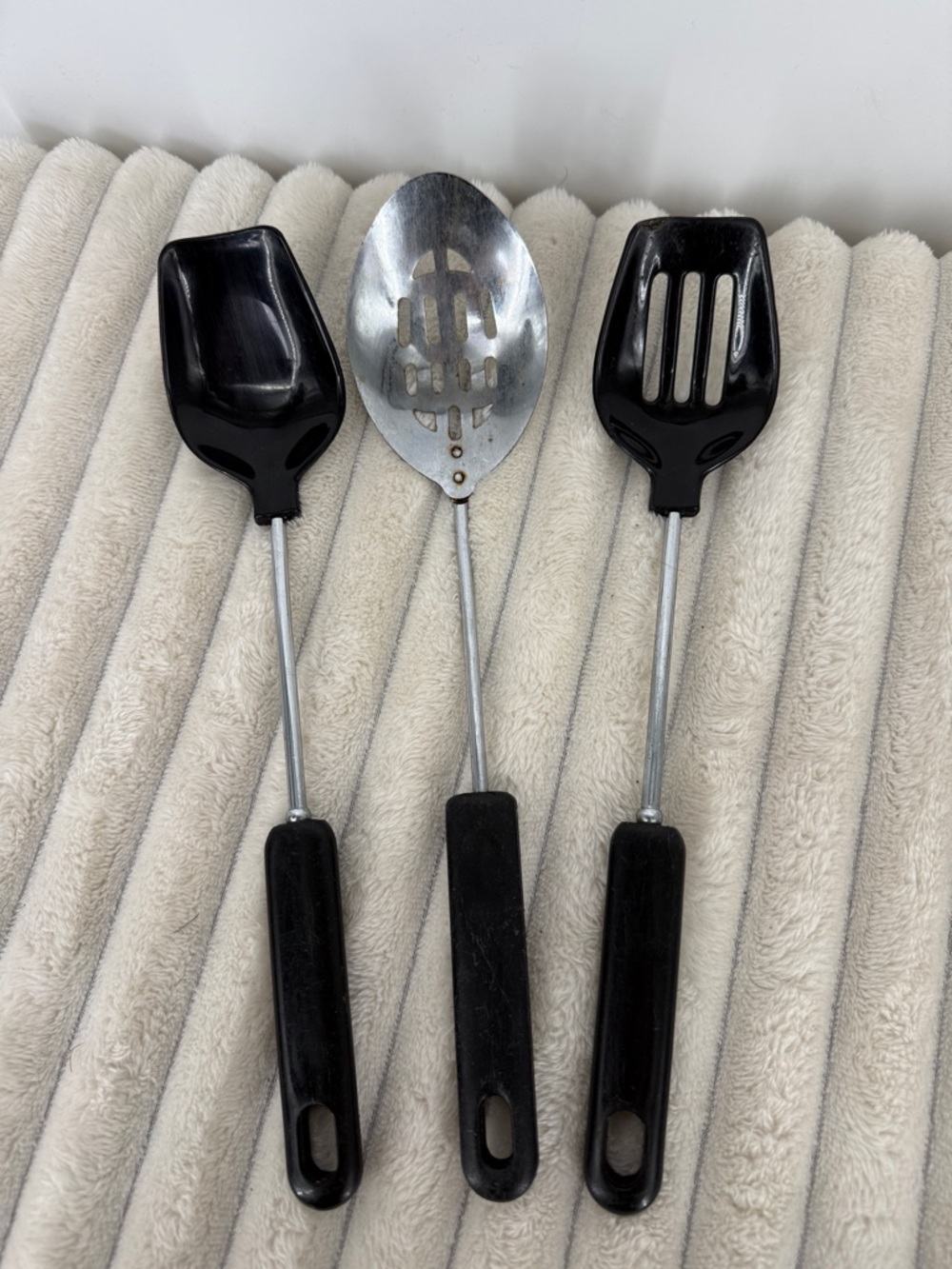 Vintage Black Kitchen Utensil Set - 3 Piece
